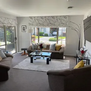 Bed & Breakfast Villa55, Christchurch